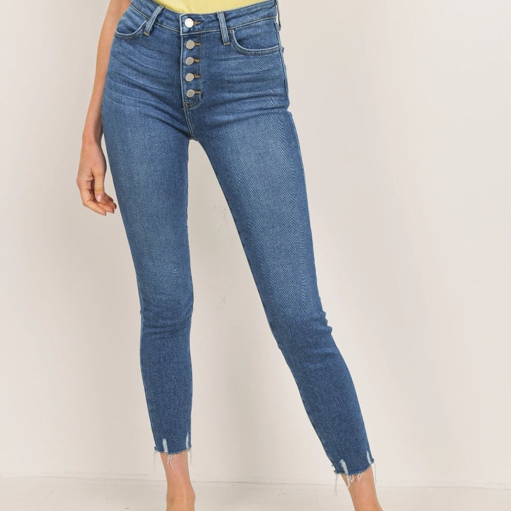 “Just Black Denim” The Apple Picking Skinny Jeans, 31, hem frayed, button fronts